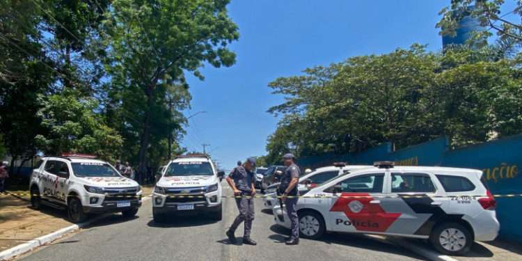 Atac armat într-o şcoală din Sao Paulo. Un elev a deschis focul și ucis o fată de 17 ani; alte trei persoane au fost rănite