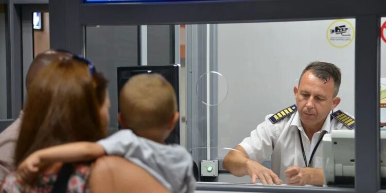 Швеция возобновляет пограничный контроль. МИДЕИ опубликовало предупреждение для граждан Молдовы