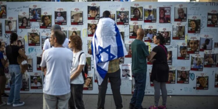 Супруга Нетаньяху: Похищенная ХАМАС израильтянка родила в плену