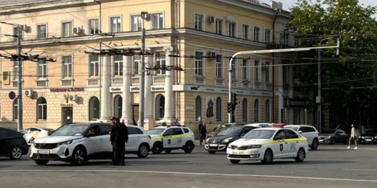 В центре Кишинева ограничили движение и доступ к некоторым общественным местам