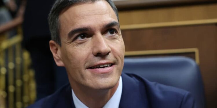 Pedro Sanchez a câștigat un nou mandat de premier în Spania, după un acord controversat de amnistie pentru liderii catalani secesioniști