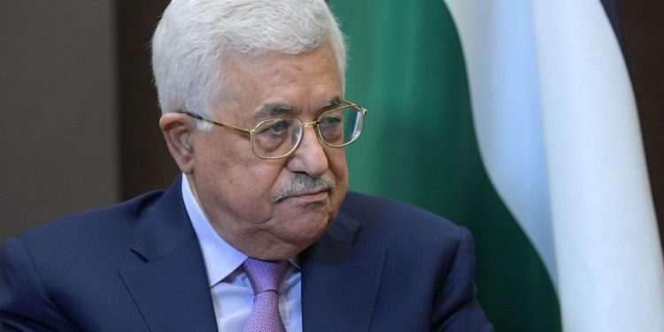 Источник опроверг сообщения об обстреле кортежа главы Палестины