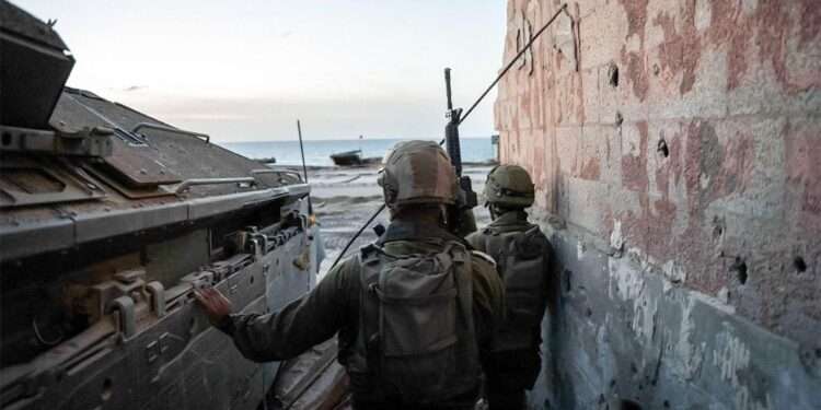 Израиль заявил о ликвидации ХАМАС на севере сектора Газа