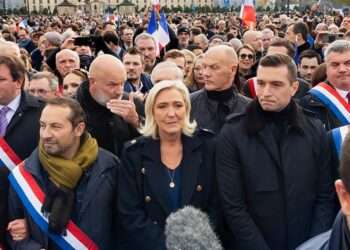 В Париже прошел крупнейший за последние годы марш против антисемитизма