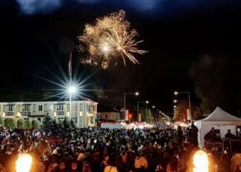 Final feeric al Hramului orașului Orhei: „Toate diamantele” ale lui Luis Gabriel, mix-urile lui DJ Aligator și un show impresionant de artificii au încheiat sărbătoarea | VIDEO