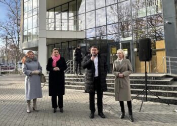 Cu protest la ușă, Curtea de Apel Chișinău a respins contestarea partidului „Șansă” privind scoaterea din cursa electorală | VIDEO