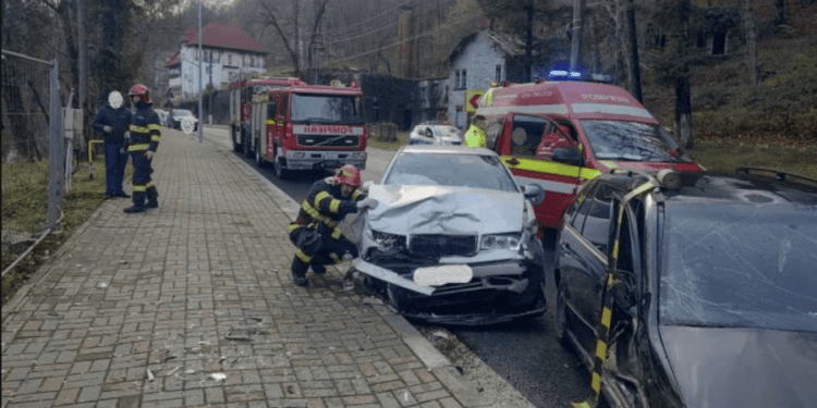 Un șofer din Moldova, rănit grav într-un accident produs în România. Ce se cunoaște despre cele întâmplate