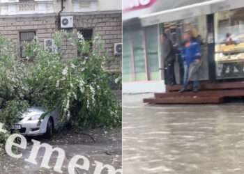 В центре Кишинева затопило подземный переход