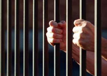 Directorul unei școli auxiliare pentru copii cu dizabilități, condamnat la opt ani de închisoare: Acesta agresa fizic copiii și îi umilea | VIDEO