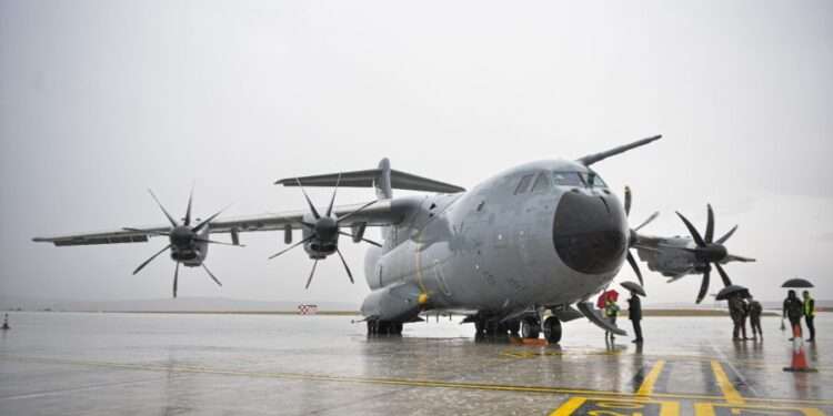 Echipament individual, armament ușor de infanterie și muniții. Primul lot de asistență militară din Franța a ajuns la Chișinău | VIDEO