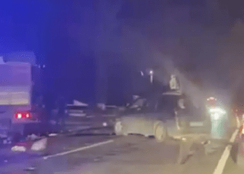 Accident, la Edineț. O mașină s-a tamponat cu un TIR