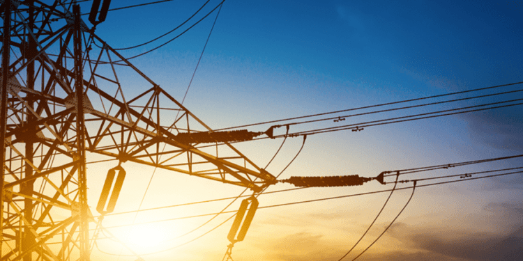 Consumatorii Premier Energy, în sfârșit, au lumină, la patru zile de la urgia albă a lunii noiembrie