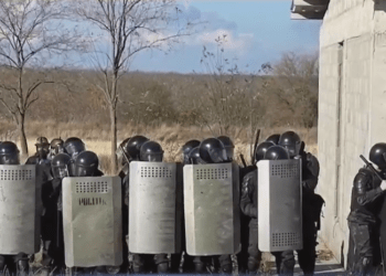 “Fulger” desfășoară exerciții tactice în mai multe localități din țară: Oamenii sunt îndemnați să-şi păstreze calmul | VIDEO