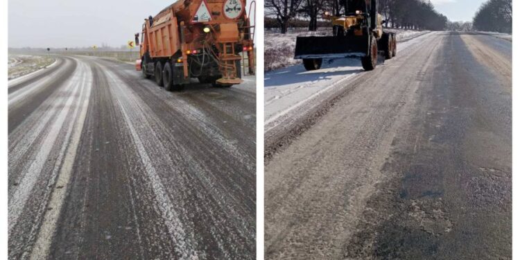 Ghețuș pe traseele naționale. Drumarii împrăștie de dimineață material antiderapant