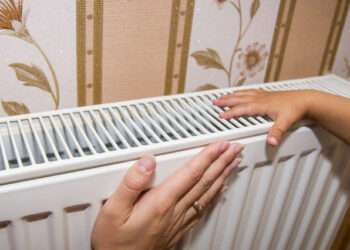 Mai mulți locuitori din Chișinău au stat o noapte fără căldură. Reacția companiei Termoelectrica