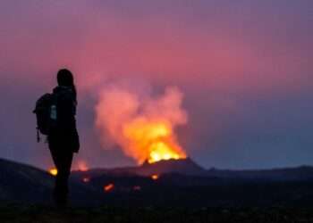 Stare de urgență în Islanda, de teama unei erupții vulcanice. Mii de oameni vor fi evacuați
