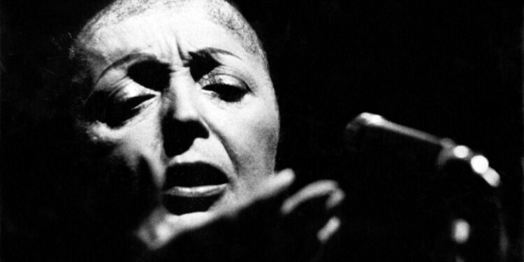 Viața legendarei Edith Piaf va fi ecranizată cu ajutorul inteligenței artificiale. Vocea și imaginea artistei vor fi recreate de AI