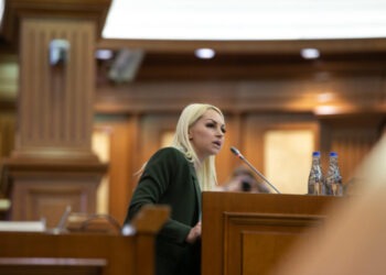 Marina Tauber a discutat cu experții Comisiei de la Veneția modificările recente aduse Codului electoral din Moldova: „Aceasta înseamnă restricții dure în ceea ce privește dreptul fiecărui cetățean, garantat de Legea supremă – de a alege și a fi ales”