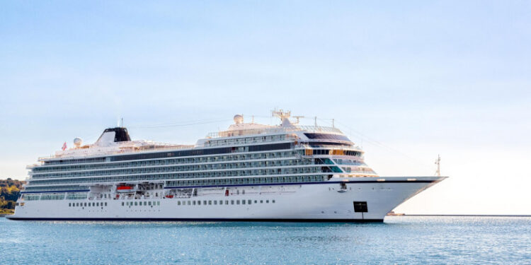 O croazieră de 3 ani a fost anulată cu puțin timp înainte de plecare. Unii pasageri își vânduseră casele și renunțaseră la afaceri