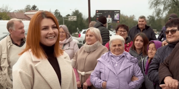 Candidatul la funcția de primar al orașului Vulcănești, Anna Onofrei, spune că pe primul loc va pune dezvoltarea orașului și grija pentru oameni: „Cu un prieten atât de încredere ca Ilan Șor, sunt sigură că vom reuși” | VIDEO