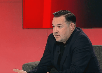 Valeriu Ostalep: Guvernarea promite integrarea europeană închizând posturi TV, interzicând partide și oferind SIS-ului împuterniciri infinite