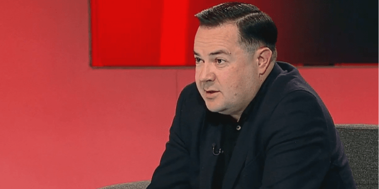 Valeriu Ostalep: Guvernarea promite integrarea europeană închizând posturi TV, interzicând partide și oferind SIS-ului împuterniciri infinite