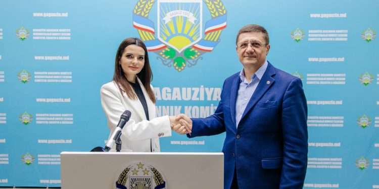 Gaz la preț de 10 lei pentru locuitorii din Găgăuzia: Bașcanul Evgheni Guțul anunță că a fost efectuată prima plată și l-a îndemnat pe ministrul Parlicov să publice contractul de achiziție a gazelor de către Energocom | VIDEO