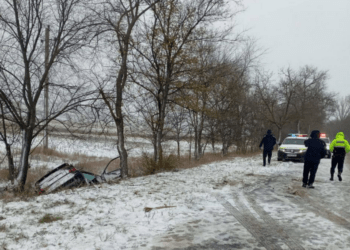 Condiţiile meteo nefavorabile provoacă accidente în țară: O persoană a decedat la Nisporeni, iar alte două se află la spital