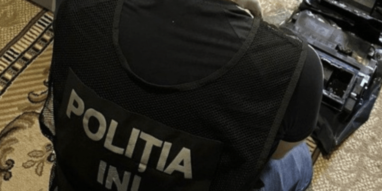 Cinci reținuți și droguri de peste 1.000.000 lei din Ucraina, ascunse-n cartușe pentru imprimantă
