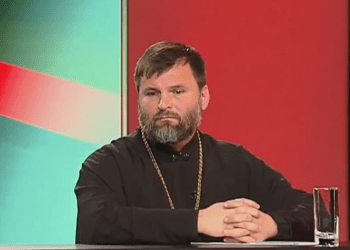 Protopopul Iulian rață compară trecerea preoților de la o mitropolie la alta cu traseismul politic: Se încalcă canoanele bisericești