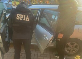 Polițiști de frontieră, agenți de la Migrație și angajați IGP: Ce se cunoaște despre membrii grupului ce organizau migrarea ilegală a ucrainenilor în UE | VIDEO