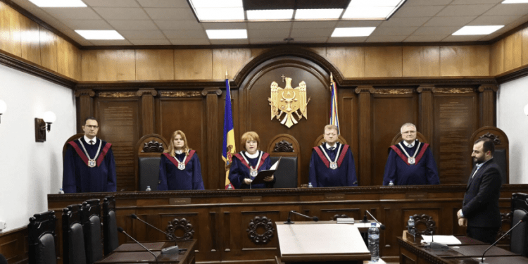 Curtea Constituțională a respins sesizarea privind scoaterea din funcție al lui Alexandr Stoianoglo. Decretul Maiei Sandu rămâne în vigoare | VIDEO