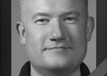 Старший вице-президент «Сбера» Николай Васев умер в 42 года