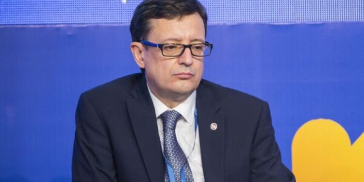 «Вызывает озабоченность в отношении соблюдения надлежащей процедуры». В МВФ прокомментировали отставку Армашу