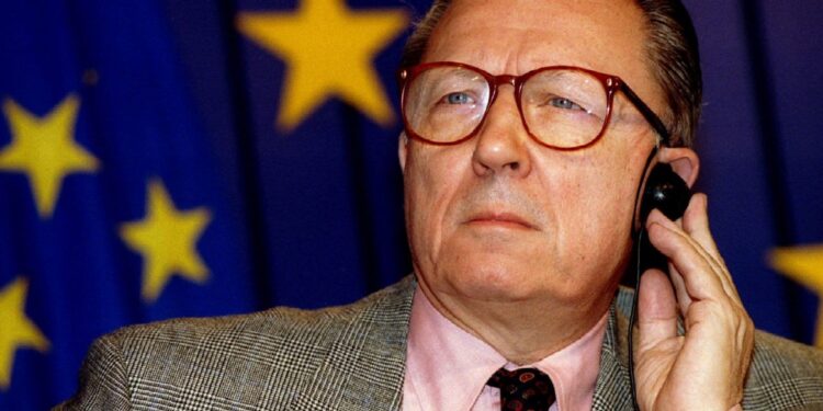 Умер бывший глава Еврокомиссии Жак Делор. Его называют отцом евро и архитектором современного Евросоюза