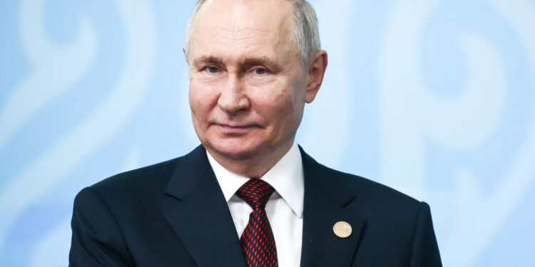 Путин объявил о своем выдвижении в президенты на пятый срок