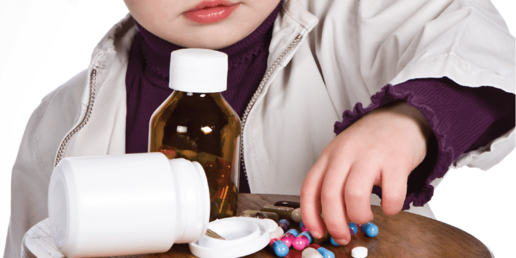 Alarmant: Zece copii s-au intoxicat cu medicamente de la începutul lunii decembrie