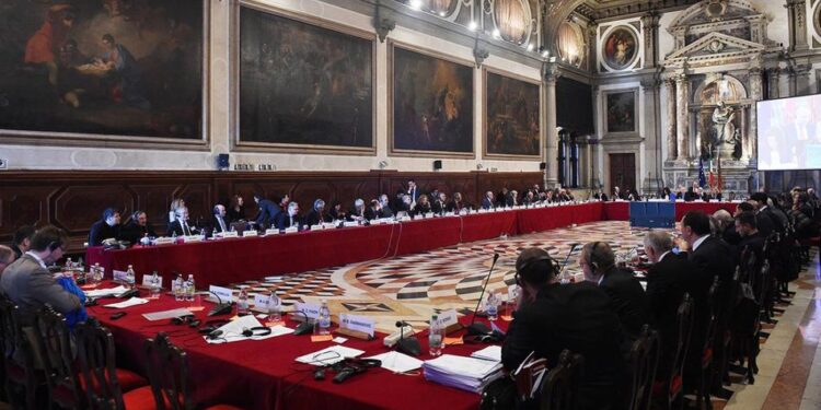 «Налагают чрезмерные ограничения на право баллотироваться». Мнение Венецианской комиссии о поправках в Избирательный кодекс относительно ограничения участия в выборах кандидатов Шора