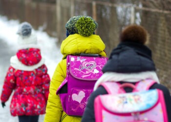 Elevii au intrat în vacanța de iarnă. Când revin la școală în 2024