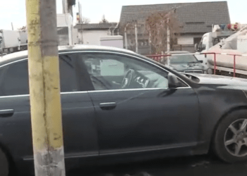 Doi români, prinși la vamă cu un automobil furat: Veneau din Republica Moldova