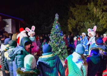 Echipa lui Ilan Șor va inaugura pomii de Crăciun, până în data de 24 decembrie, în toate cele 74 de localități din raionul Orhei: Startul campaniei a fost dat în patru localități ale comunei Jora de Mijloc | VIDEO