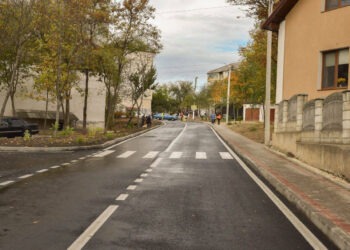Echipa lui Ilan Şor continuă să modernizeze Orheiul: Strada Ion Iachir, mai bogată cu trotuare şi parcări suplimentare, dar și extinsă de două ori pentru a elimina ambuteiajele | VIDEO