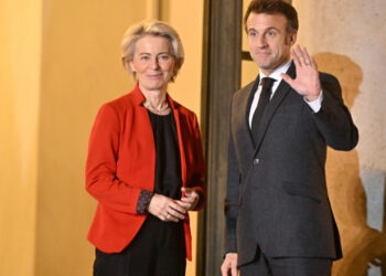 Von der Leyen va candida pentru încă un mandat în fruntea CE. Presă: Macron vrea ca Mario Draghi să fie președinte