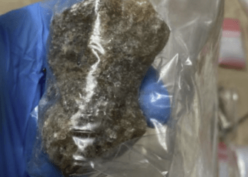 Droguri în valoare de peste 3 milioane de lei au fost confiscate. Reținut este un adolescent de 19 ani