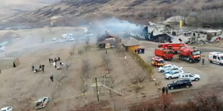 Turistă cazată lângă Ferma Dacilor: Numărul morților l-am aflat mai devreme. Fiecare știa: n-a ieșit copilul, n-a ieșit bărbatul meu