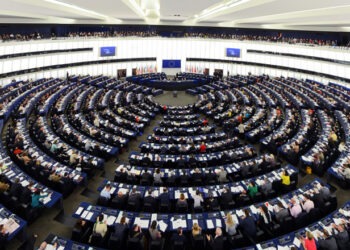 Alertă teroristă în Parlamentul European de la Strasbourg. S-a emis alertă de contaminare a sticlelor cu apă