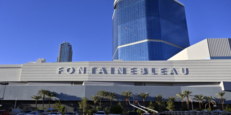 S-a deschis cel mai înalt hotel din Las Vegas, după 16 ani de construcție