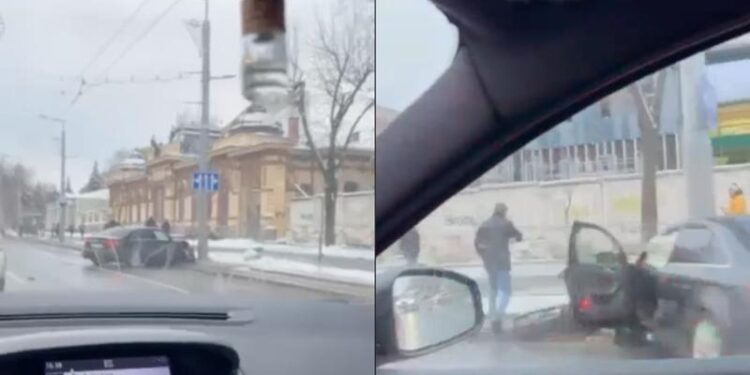 Un Audi a ajuns într-un pilon electric chiar pe bulevardul central al capitalei: Ce s-a întâmplat