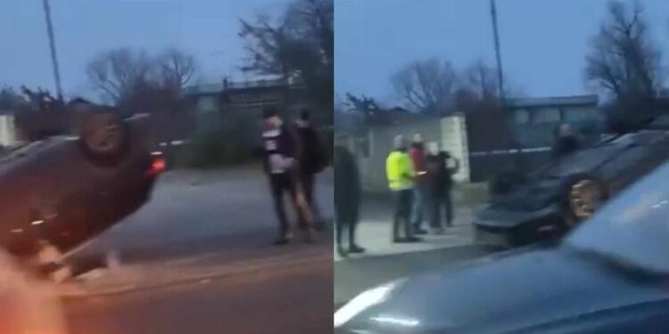 Chișinău: Un automobil s-a răsturnat pe strada Albișoara