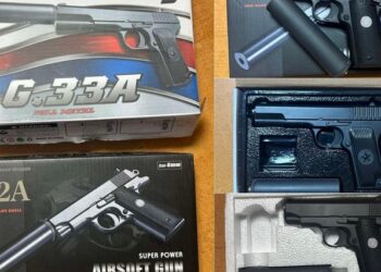 Un cetățean străin, oprit la vama Otaci după ce a încercat să intre pe teritoriul R. Moldova cu două pistoale pneumatice ascunse în bagaj